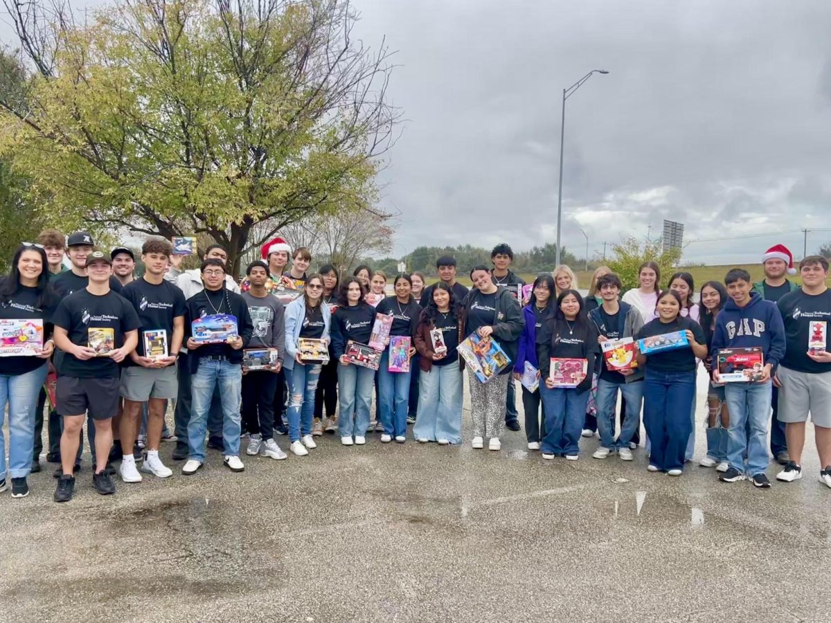 NTHS teams up with Toys for Tots